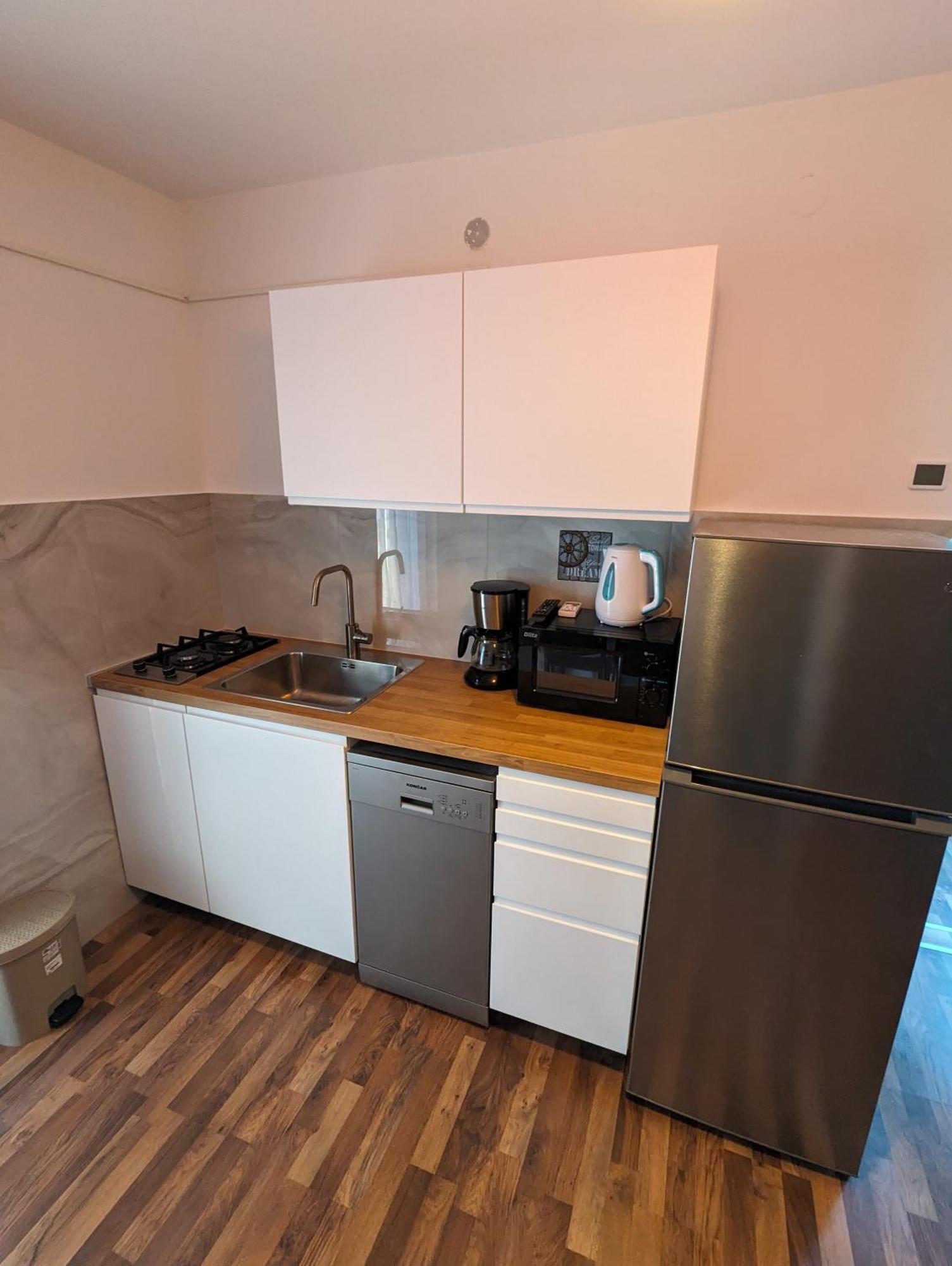 Apartments Magnolija 50M From Beach Srima Zewnętrze zdjęcie